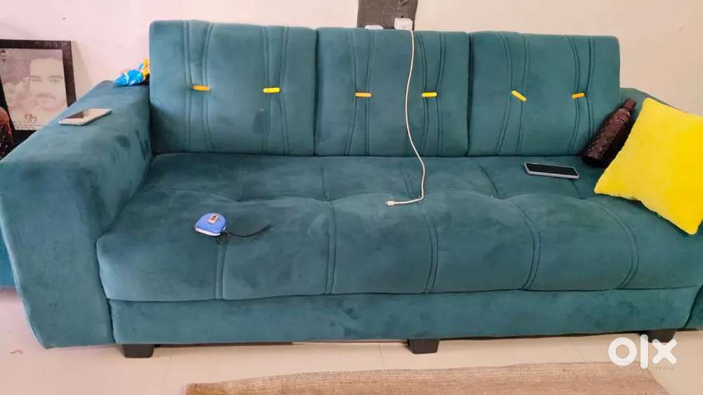 Urgent Sell mY sofa 3+2 + center tabal