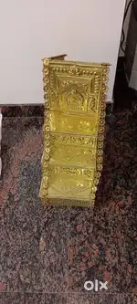 Unused Brass Peetha – Multi-Step Pooja Stand