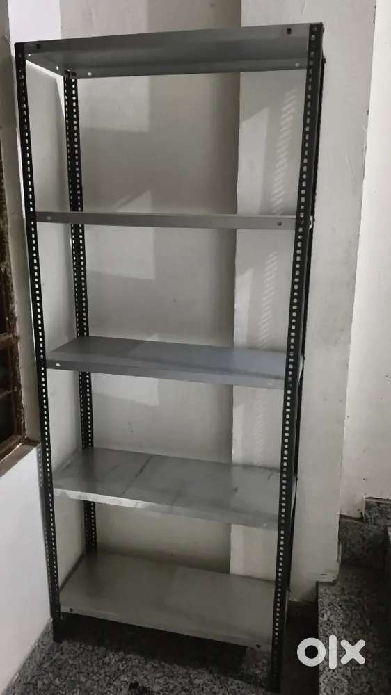 2 reck 6 fit height Jisko Lena h wahi msg kare new rack h