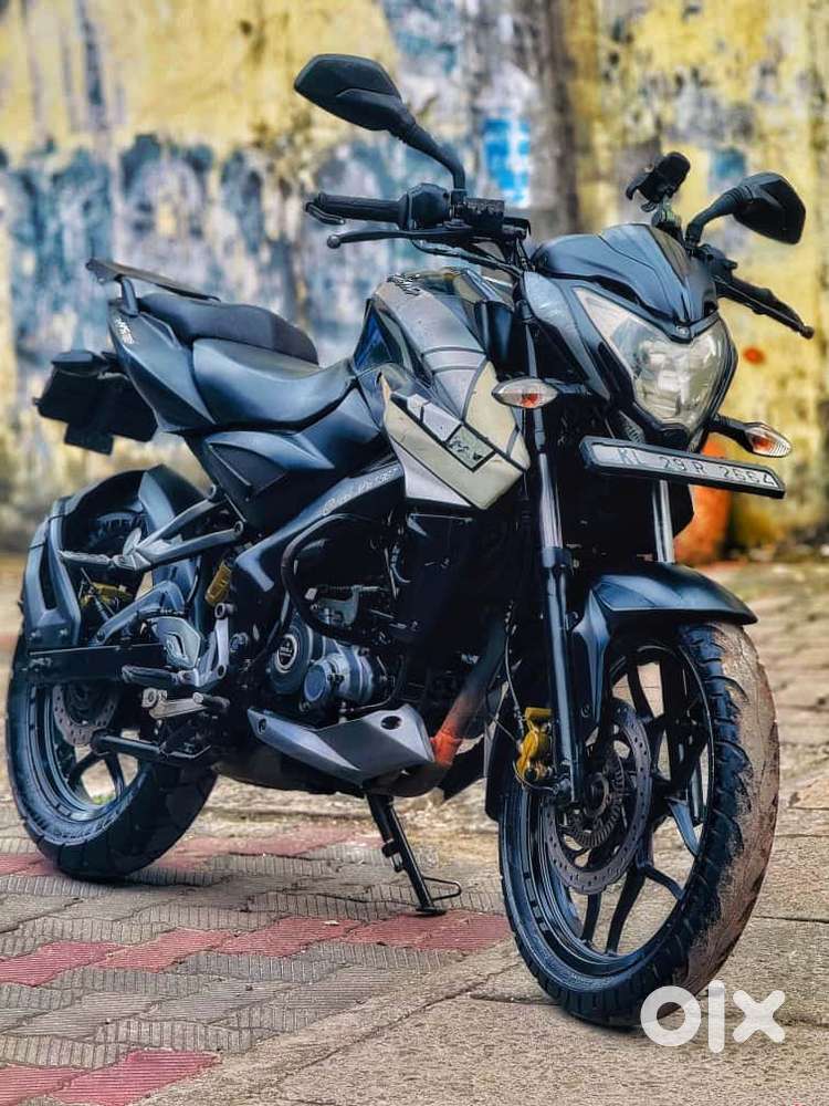 Pulsar NS160 - Good & Neat condition - single owner- New spare parts