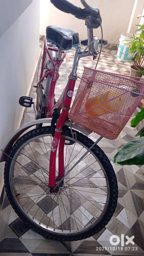Miss India lady cycle