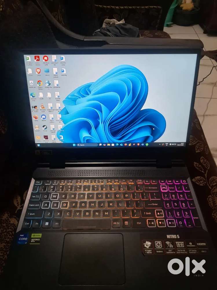 Selling acer nitro 5 gaming laptop