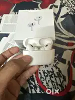 Apple Airpods (2nd generation)
