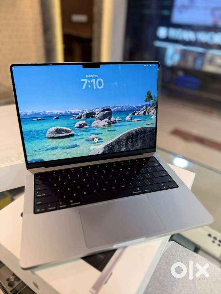 MACBOOK PRO M5 16/512GB SILVER JUST SEAL OPEN UNUSED INDIAN FIXED