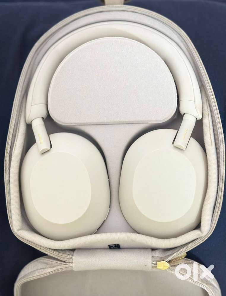 Sony wh 1000XM5 headphones
