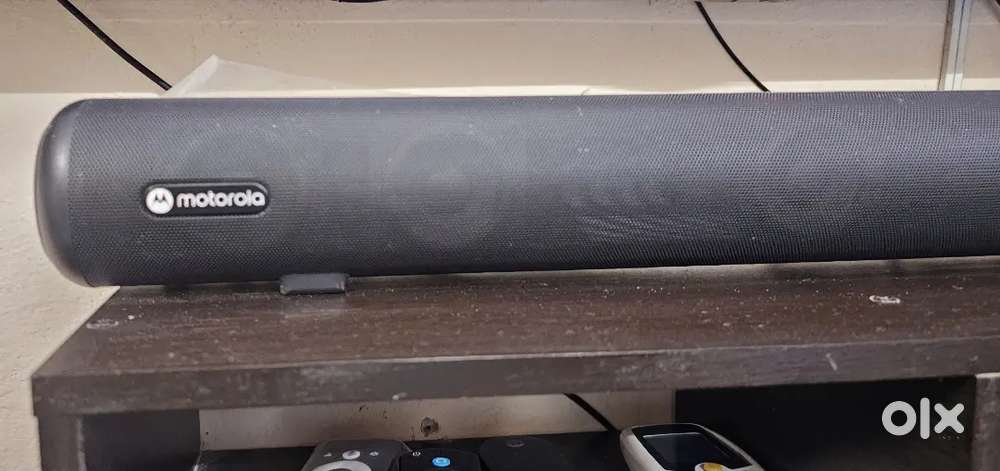 Motorola amphisoundx 600 w sound bar with satellite speakers