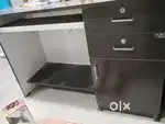 Computer table