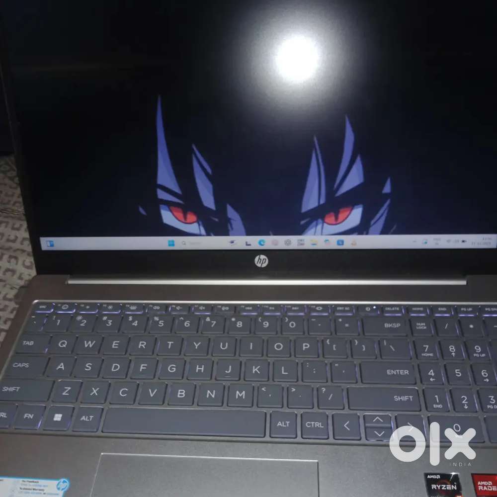 Hi my name is meet  iam 15 year old Iam selling a hp laptop