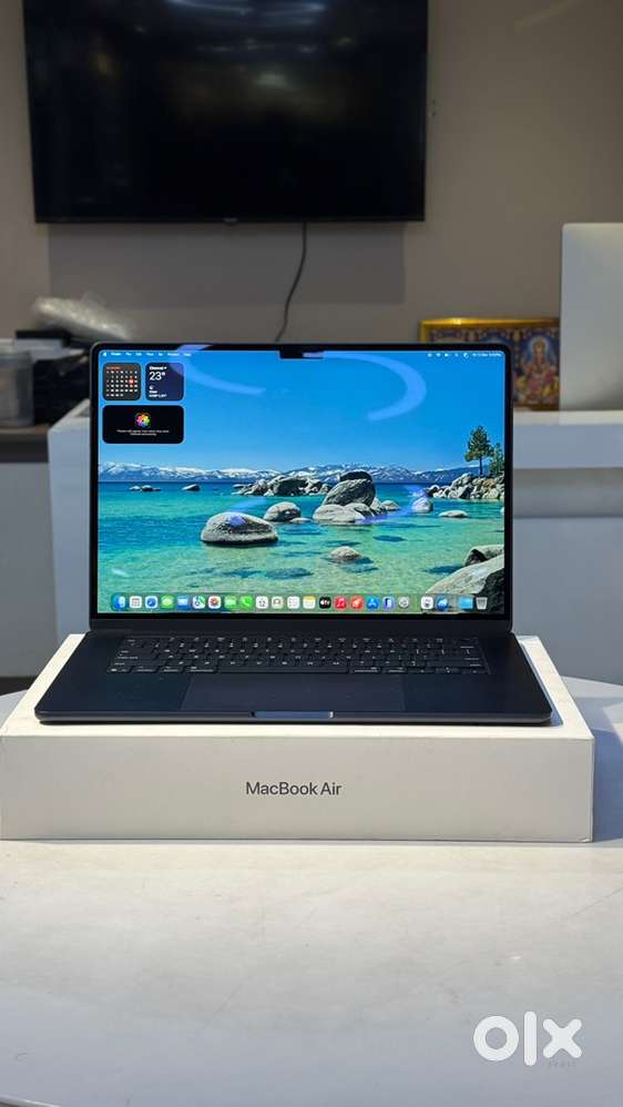 Apple Macbook Air M4 15”inch  24GB Ram / 512GB Storage 10Days Old