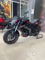 BAJAJ PULSAR NS 200 (2024)