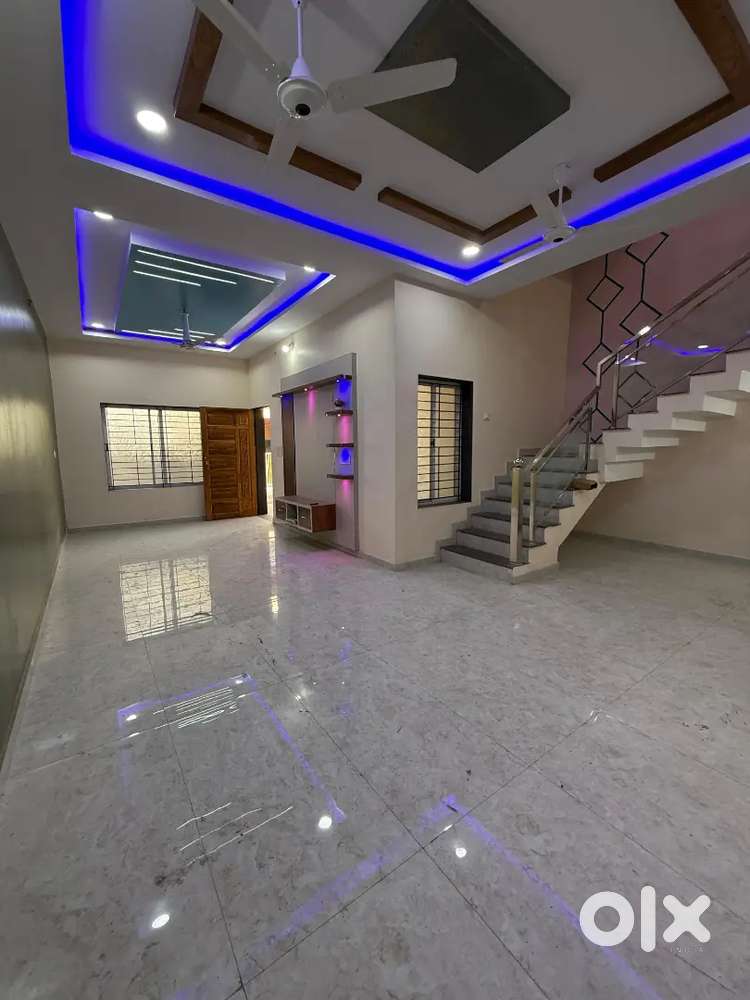 East facing 4bhk house puja room ke sath borsi ke prime location mai