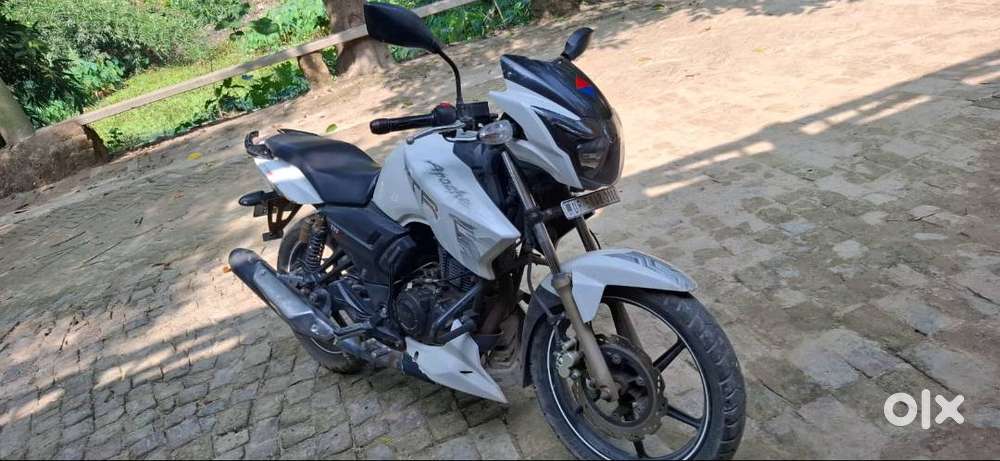 Apache RTR 180