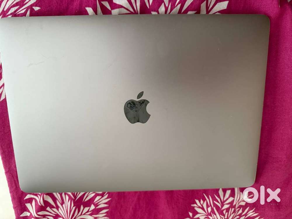 M1 Macbook Pro - 8/256 GB