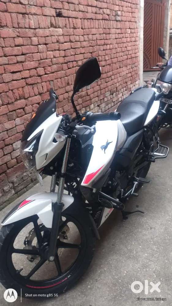 Good condition koi kaam ni he new he bilkul