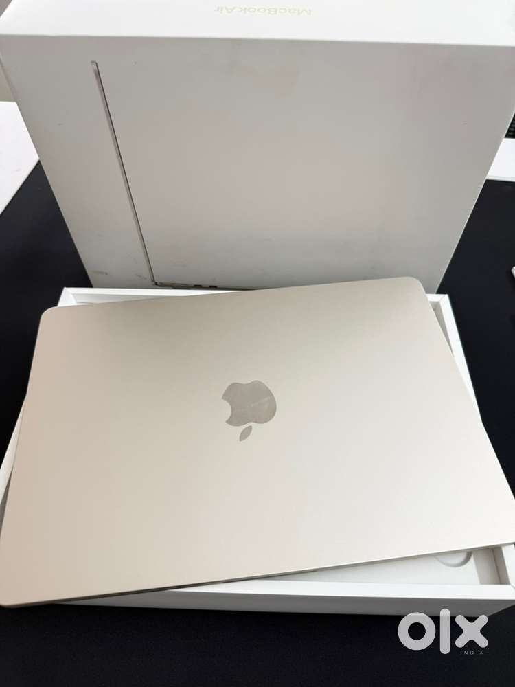 Apple macbook m2 air 13 inch 8/256