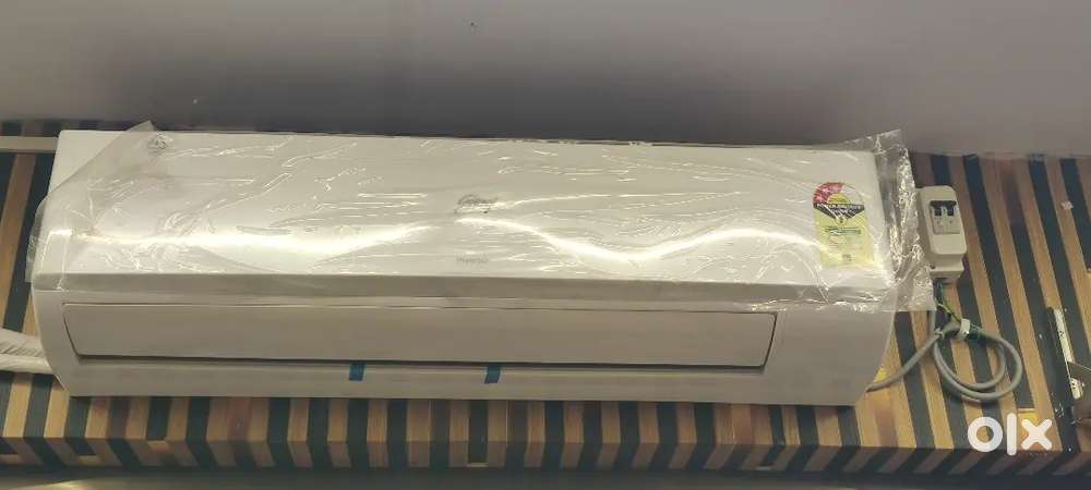 GODREJ 2 TON 3 STAR Inverter AC