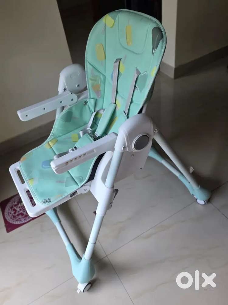 R FOR Rabbit Marshmallow high chair