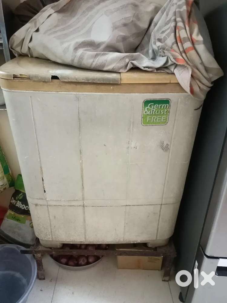Video con washing machine 7.2  motor and dryer  chalu he