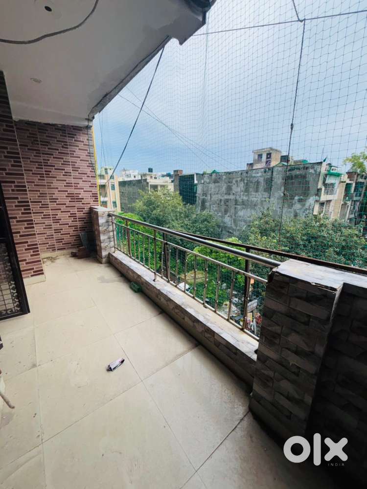 3BHK Semi Furnished independent Flat at Dwarka Mor