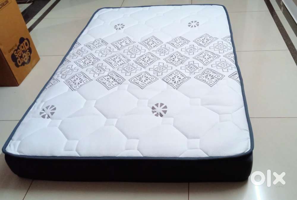 Almost New Centuary Ortho Pocket Spring Mattress (Double, 6”)