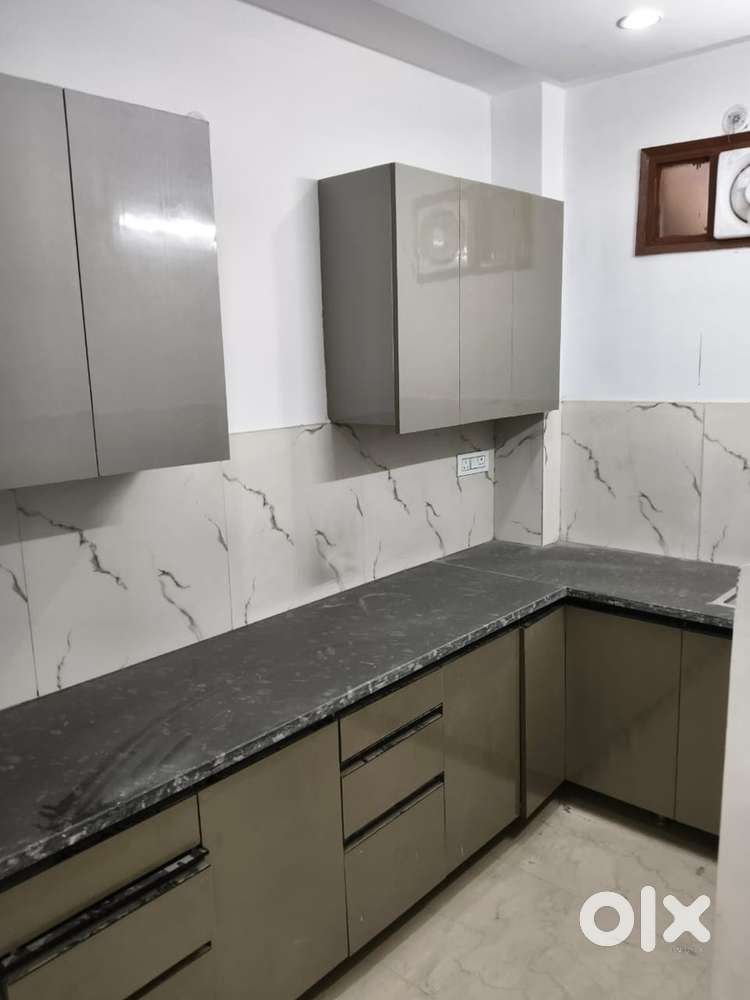 2BHK semi furnished falt in chattarpur enclave phase 1 for sale in 55L
