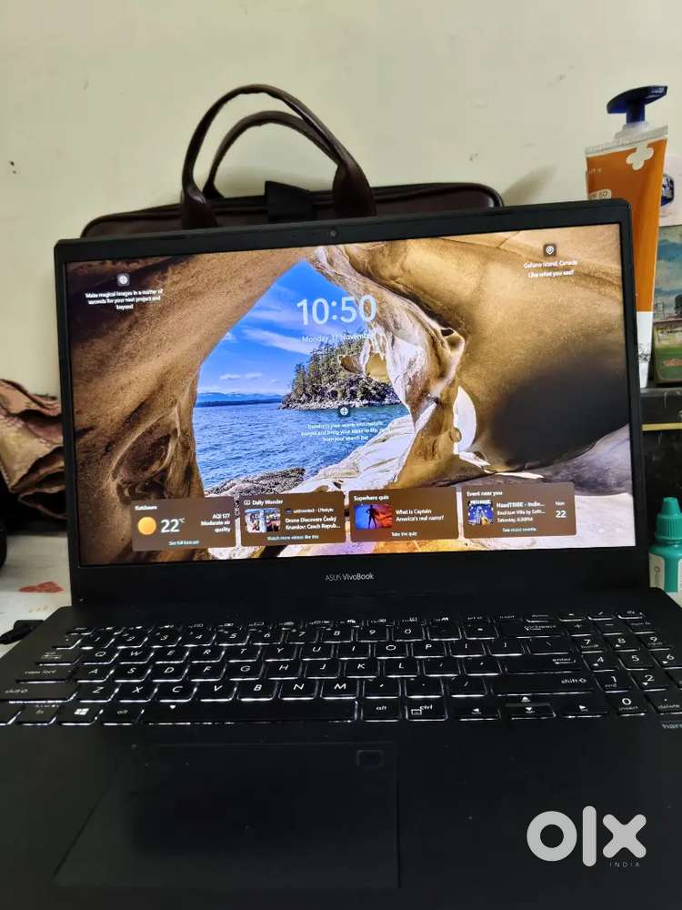 Asus Vivobook Laptop