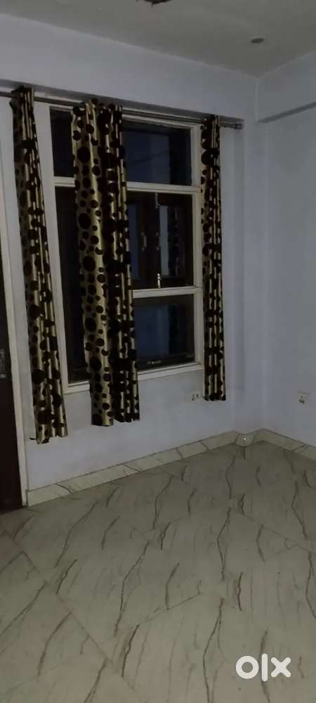 2 bhk flat on rent