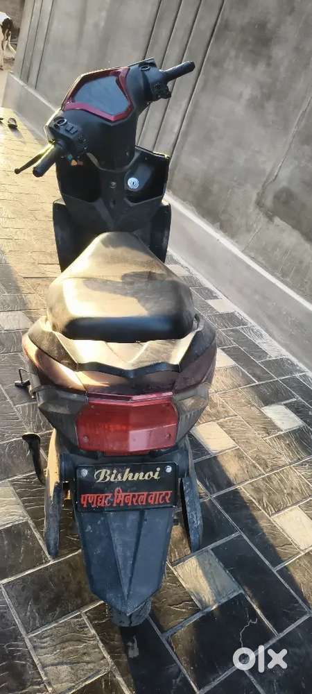 Electric scooter