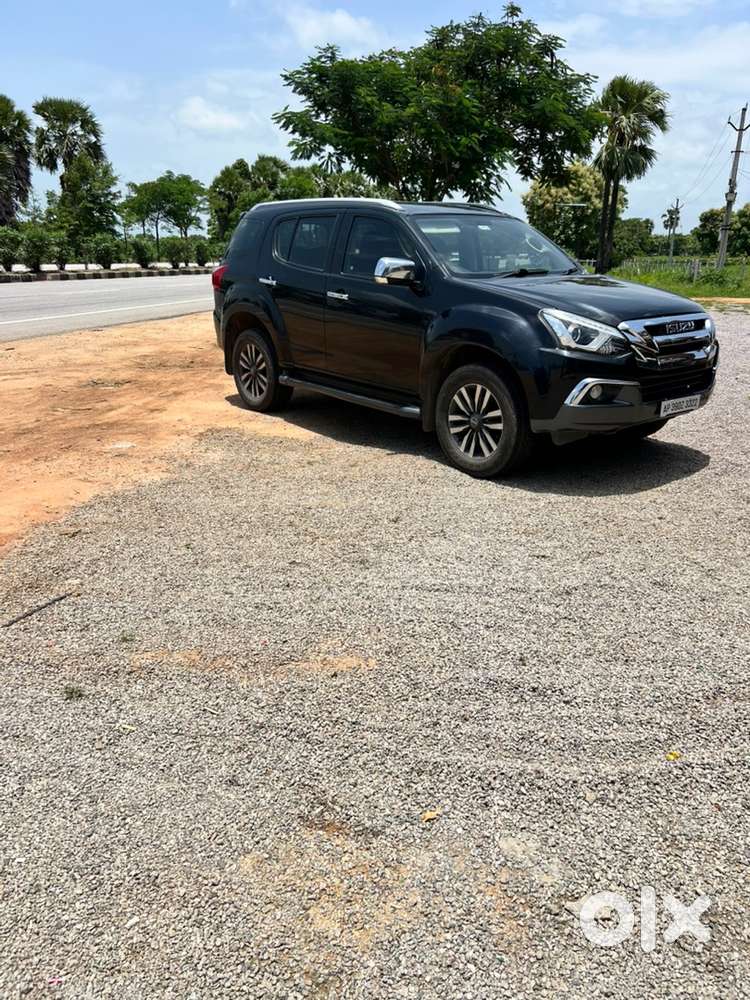 Isuzu MU-X 2019 4WD Automatic Diesel Well Maintained