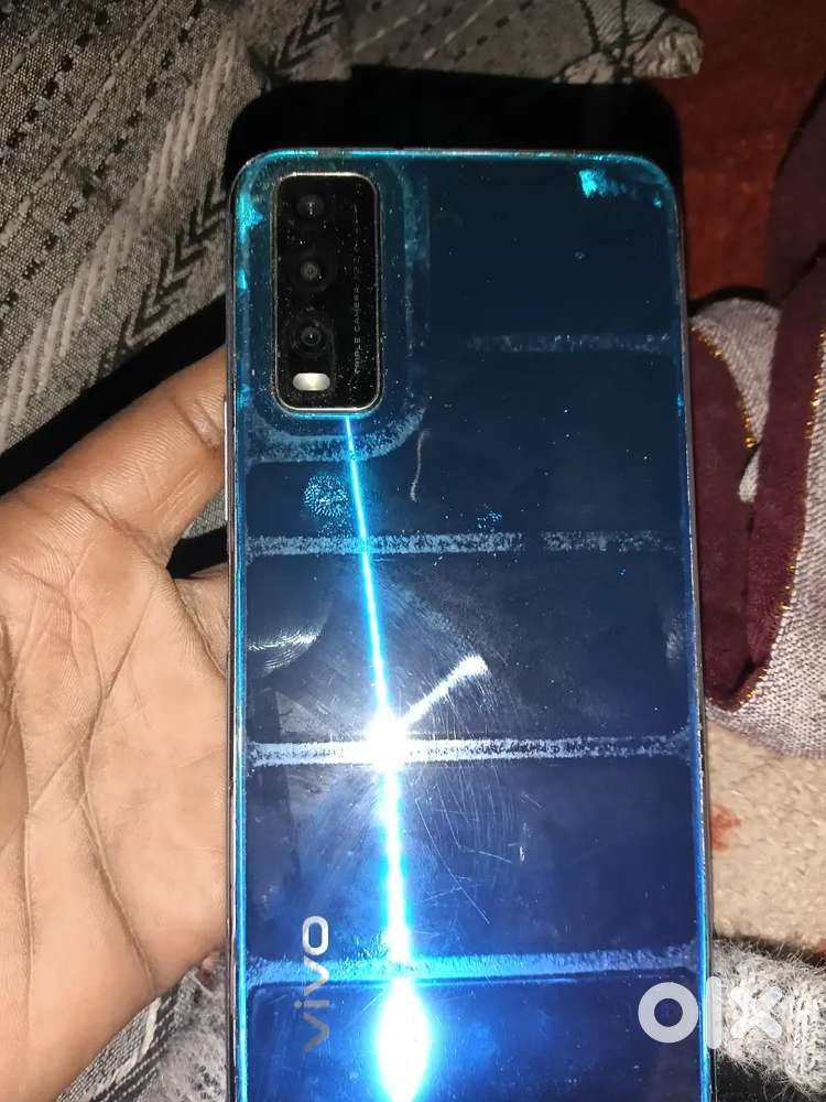 Vivo y20 phone 4yers old