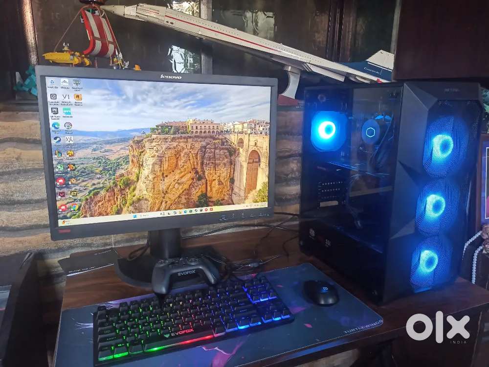 Gaming PC R5 5600X + RX 7600 8 GB