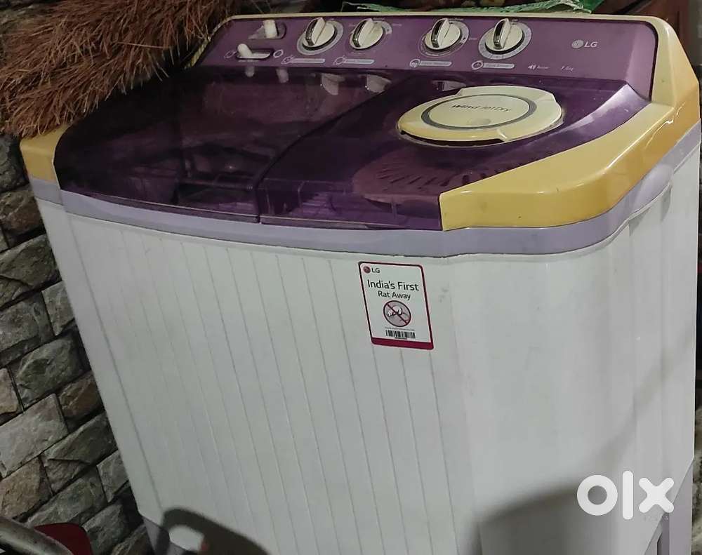 LG 7.5 kg semi automatic washing machine