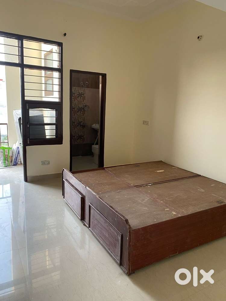 2bhk for rent at good location