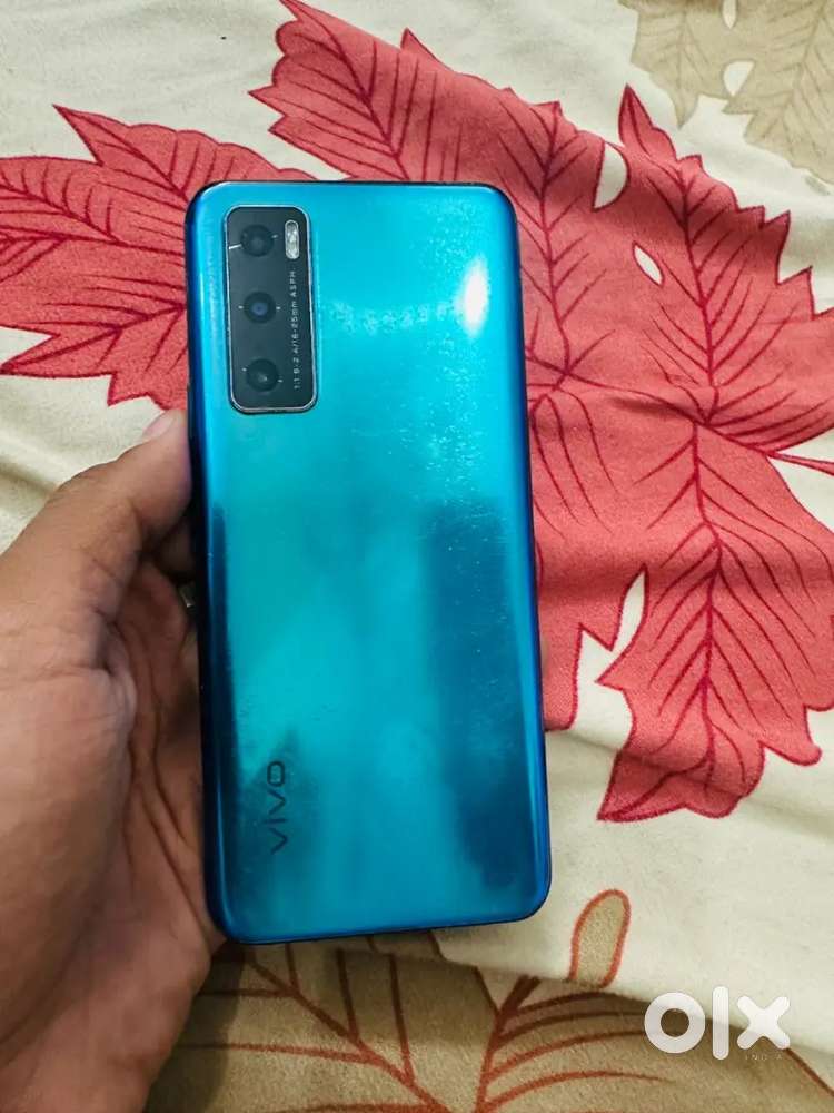 V20 Se available in neat and clean condition