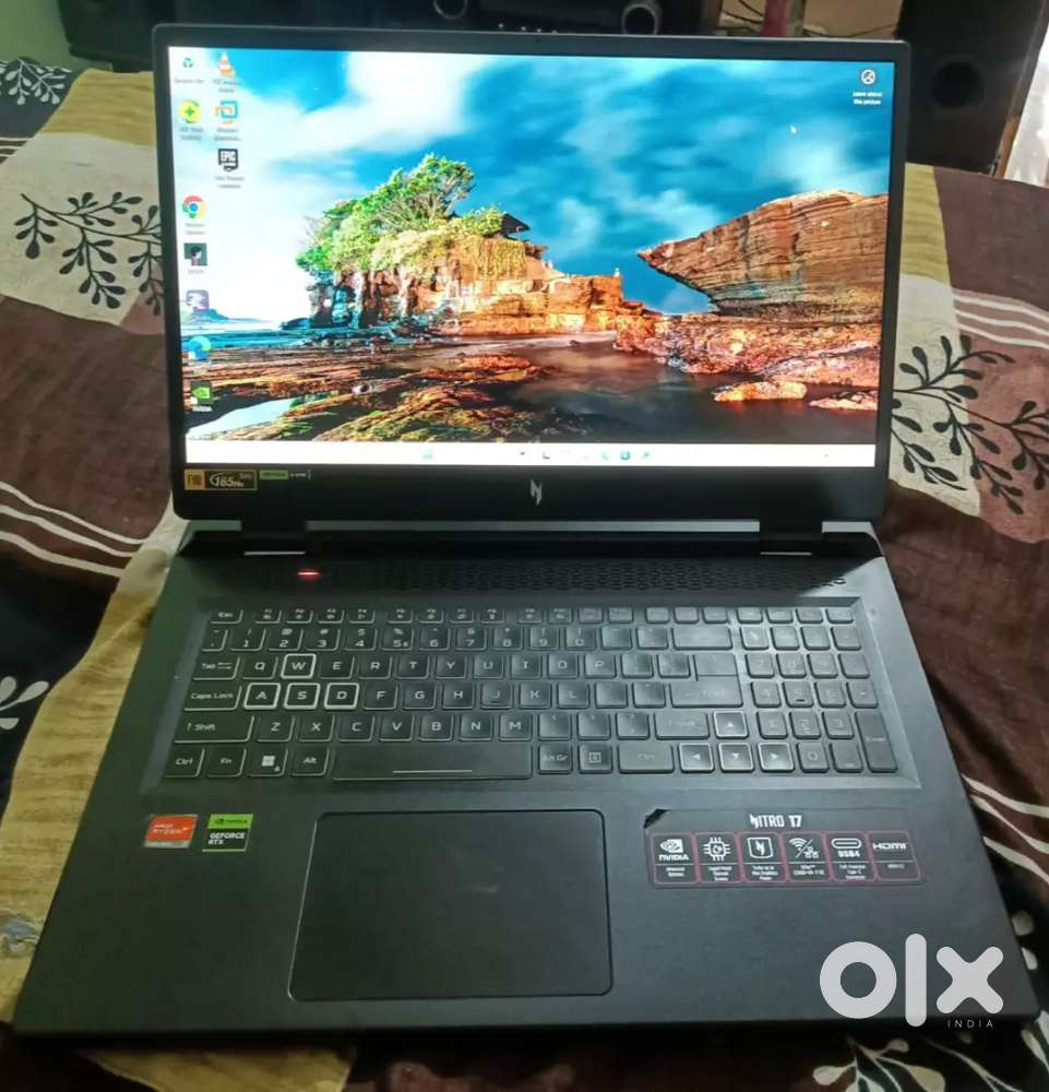 RTX 4050 RYZEN 7 16GB RAM 1TB SSD 17 INCH LAPTOPn