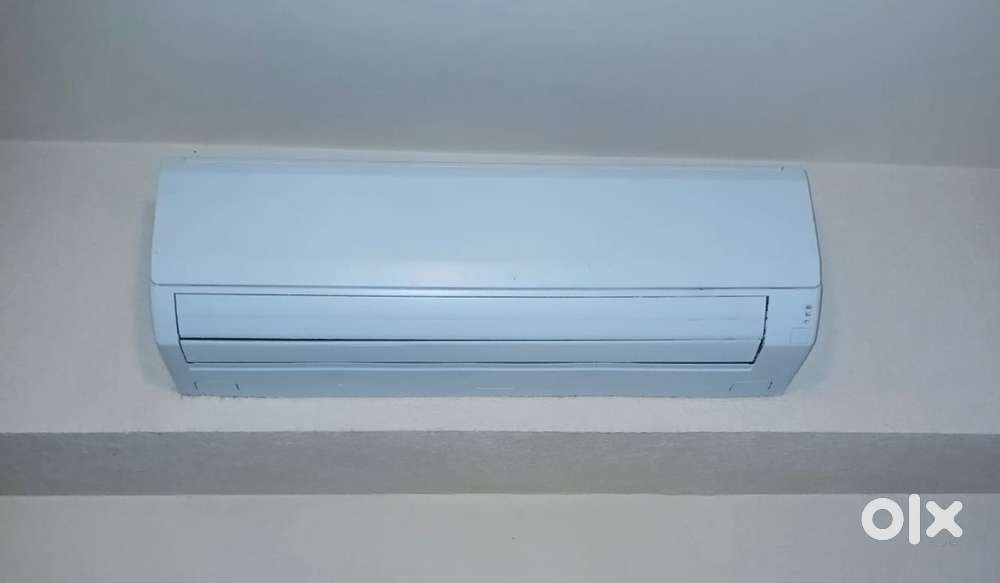 O genral 1.5 ton split ac a good condition