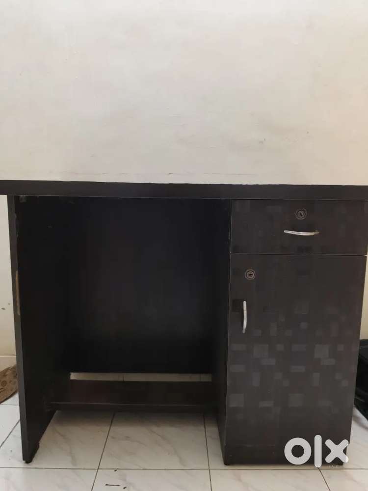 Office Table / Study Table