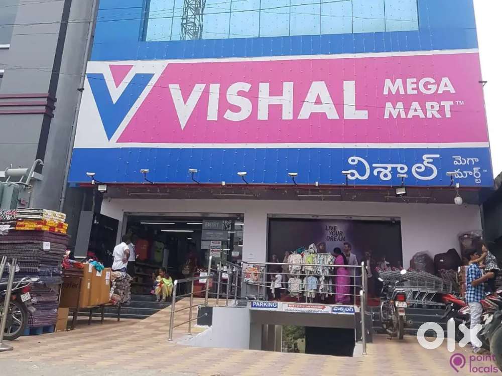 hiring girls and boys Vishal mega Mart in Delhi NCR Shopping mall