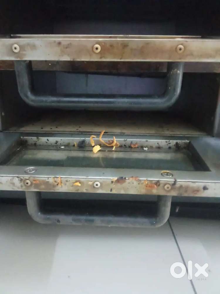 Pizza oven