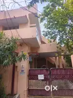3 room portions in independent building on ground floor and first floo