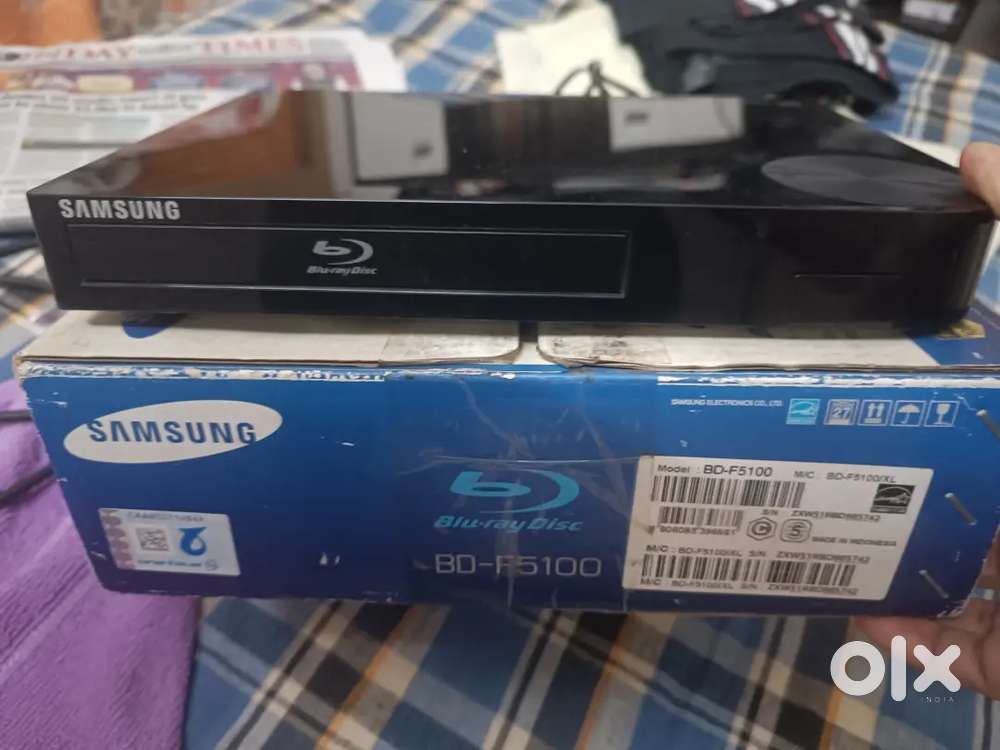 Samsung bluray Blu ray player. BD F5100