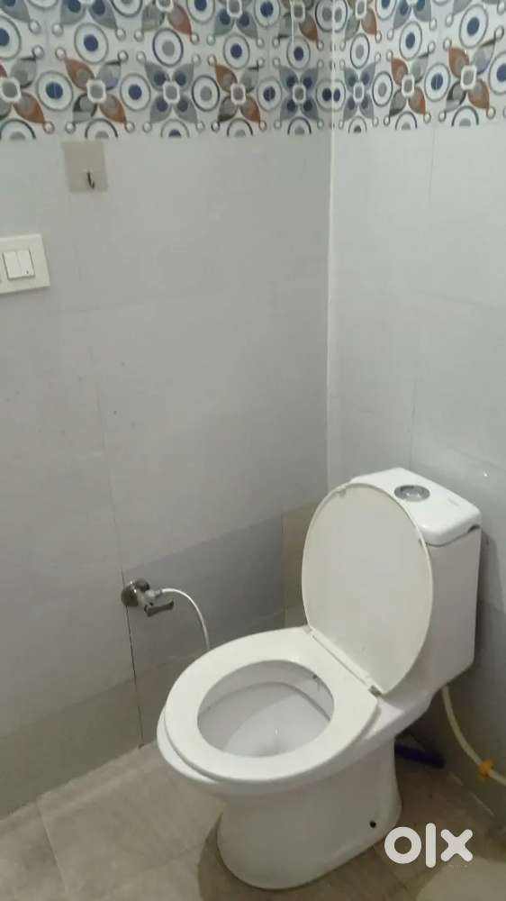 1 room vacant in 2 bhk independent