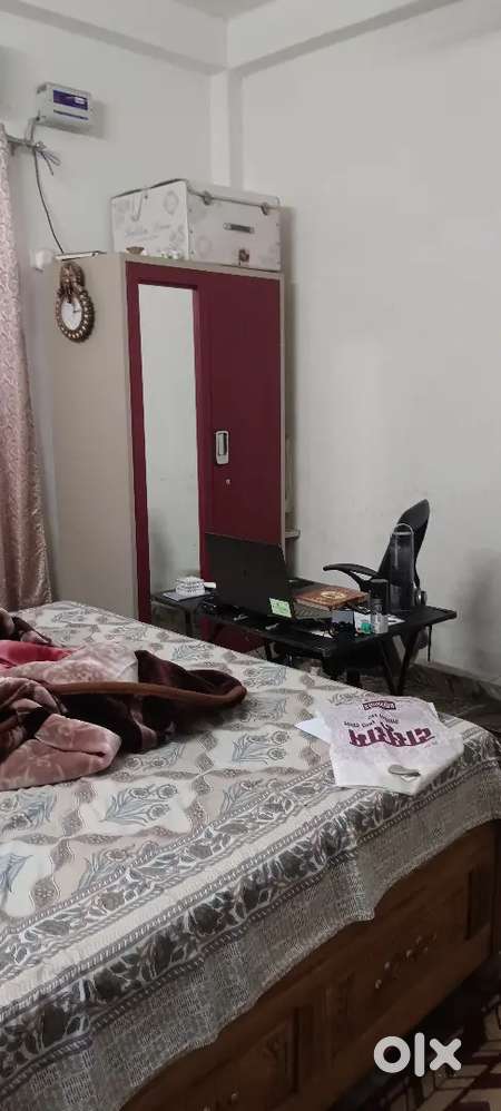 Rent for office and service center