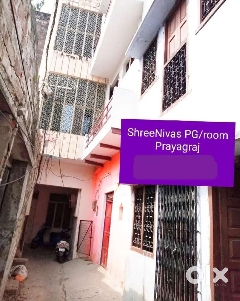 Room for rent available