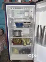 Lg refrigerator 4 star * saving 190 litre ka hai 2.5 years old