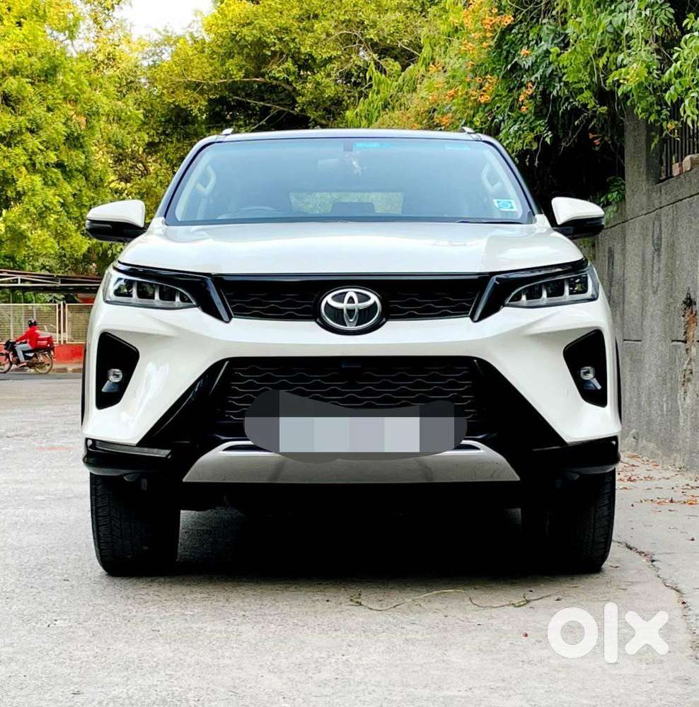 Toyota Fortuner Legender 4X2 AT 2.8, 2021, Diesel