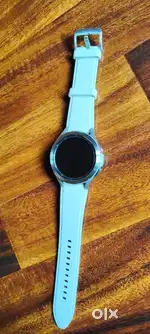 FOR SALE ( Samsung galaxy watch 4 classic )