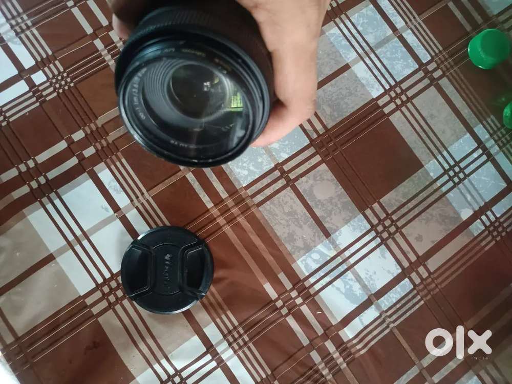 Anyone want 300mm lens nikon new condition