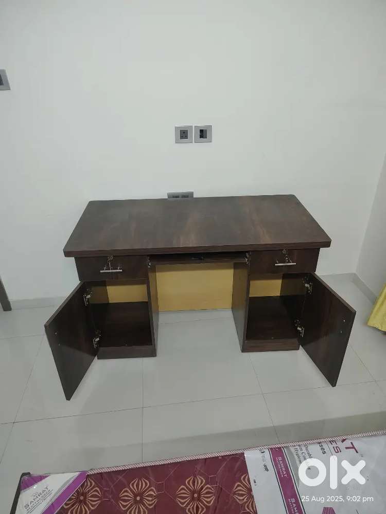 Office table 2x4 new