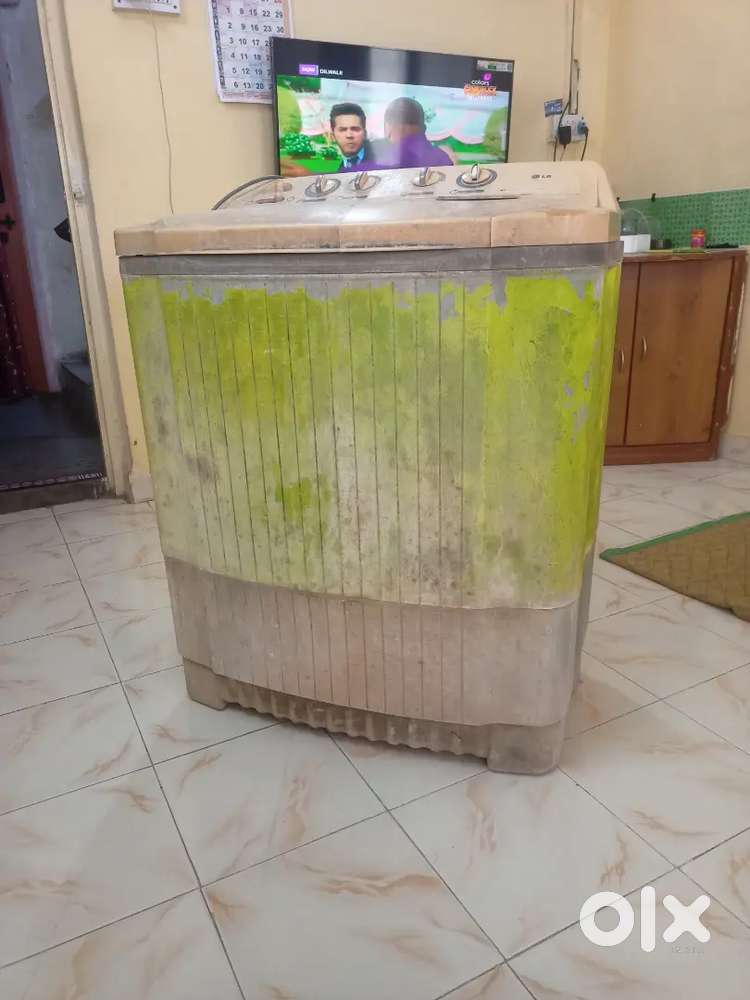LG semi automatic top load washing machine